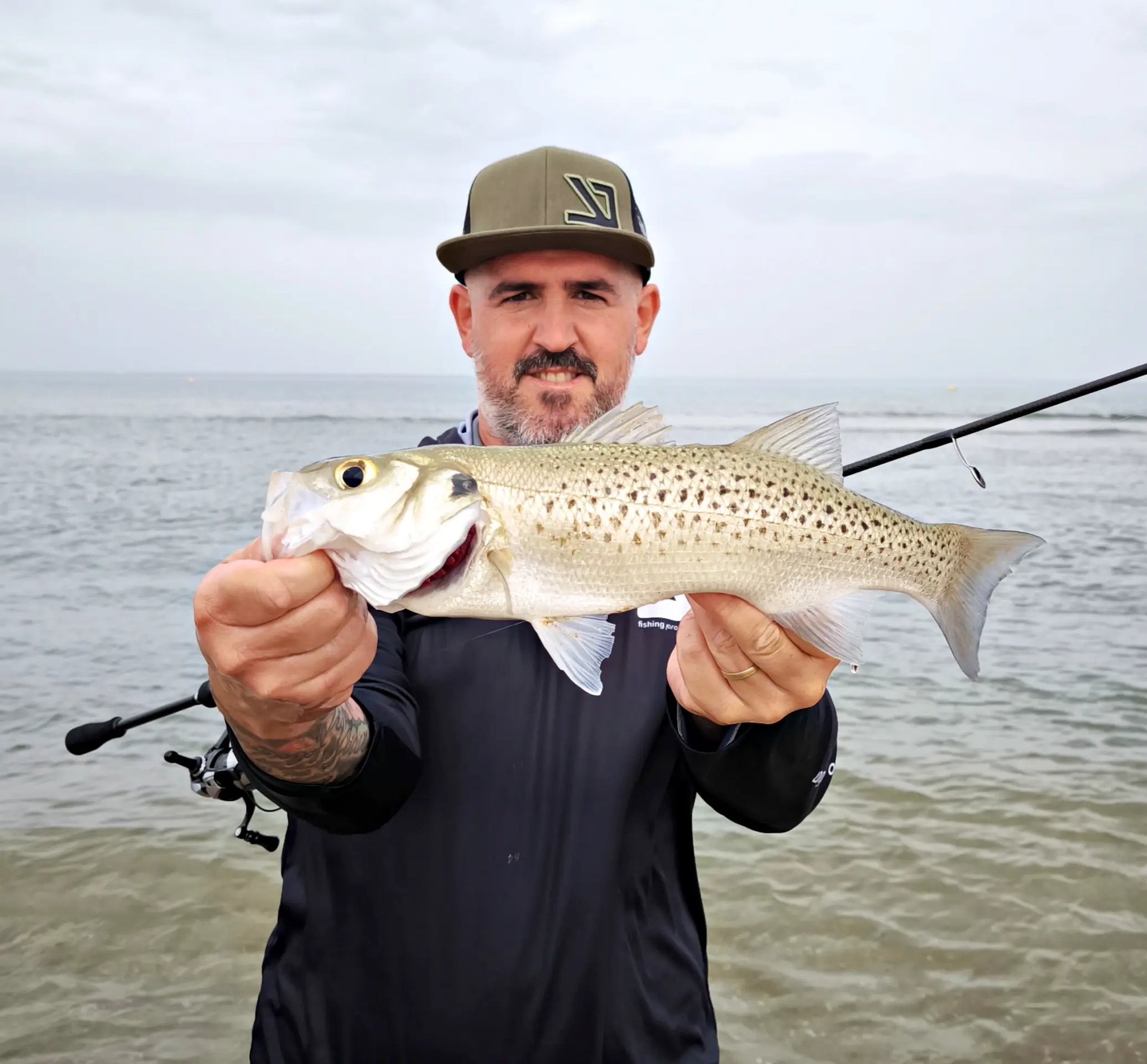 PASIÓN ENTRE ARENAS Y ESPUMA