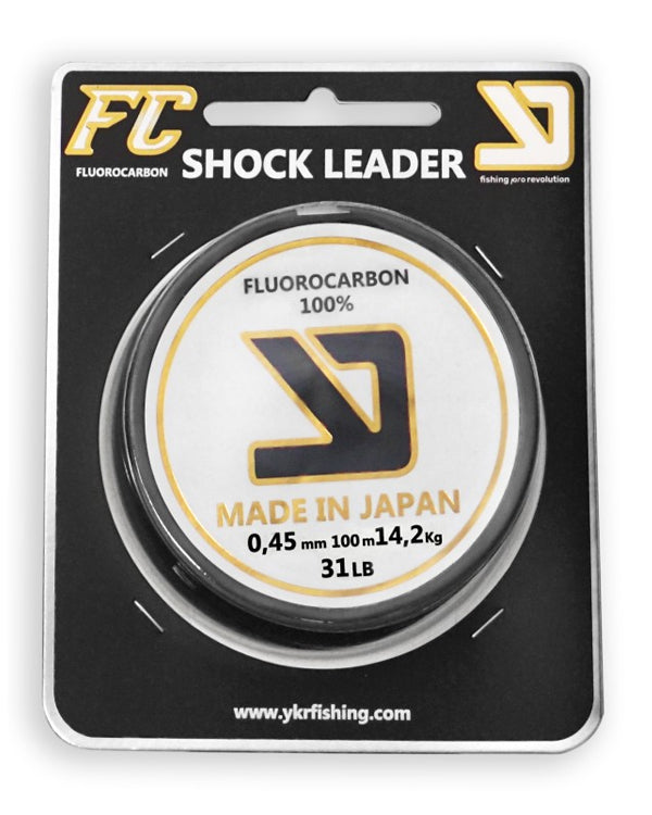 Detalle del fluorocarbono YKR FC Shock Leader 0,45 mm mostrando acabado transparente.