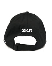 Gorra de Pesca YKR Black con cierre trasero de velcro.